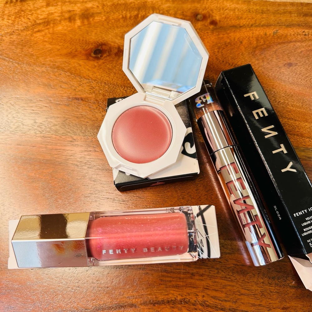 Fenty Beauty RIRI ON REPEAT MAKEUP ESSENTIALS Trio Set Bundle